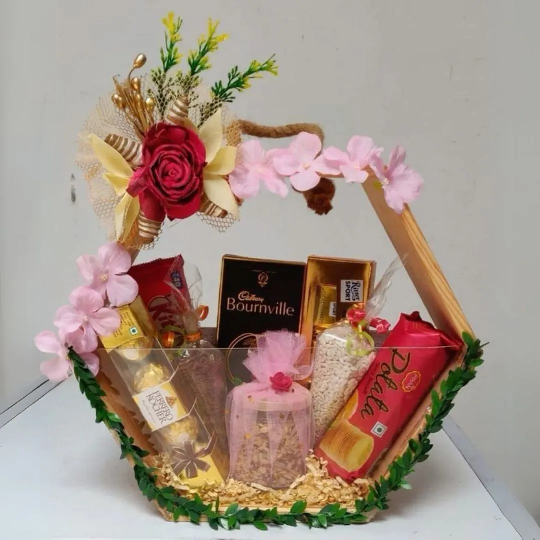 Pinewood Tray / Hexagon Wooden Hamper Basket Small (8 Inch) Single Piece