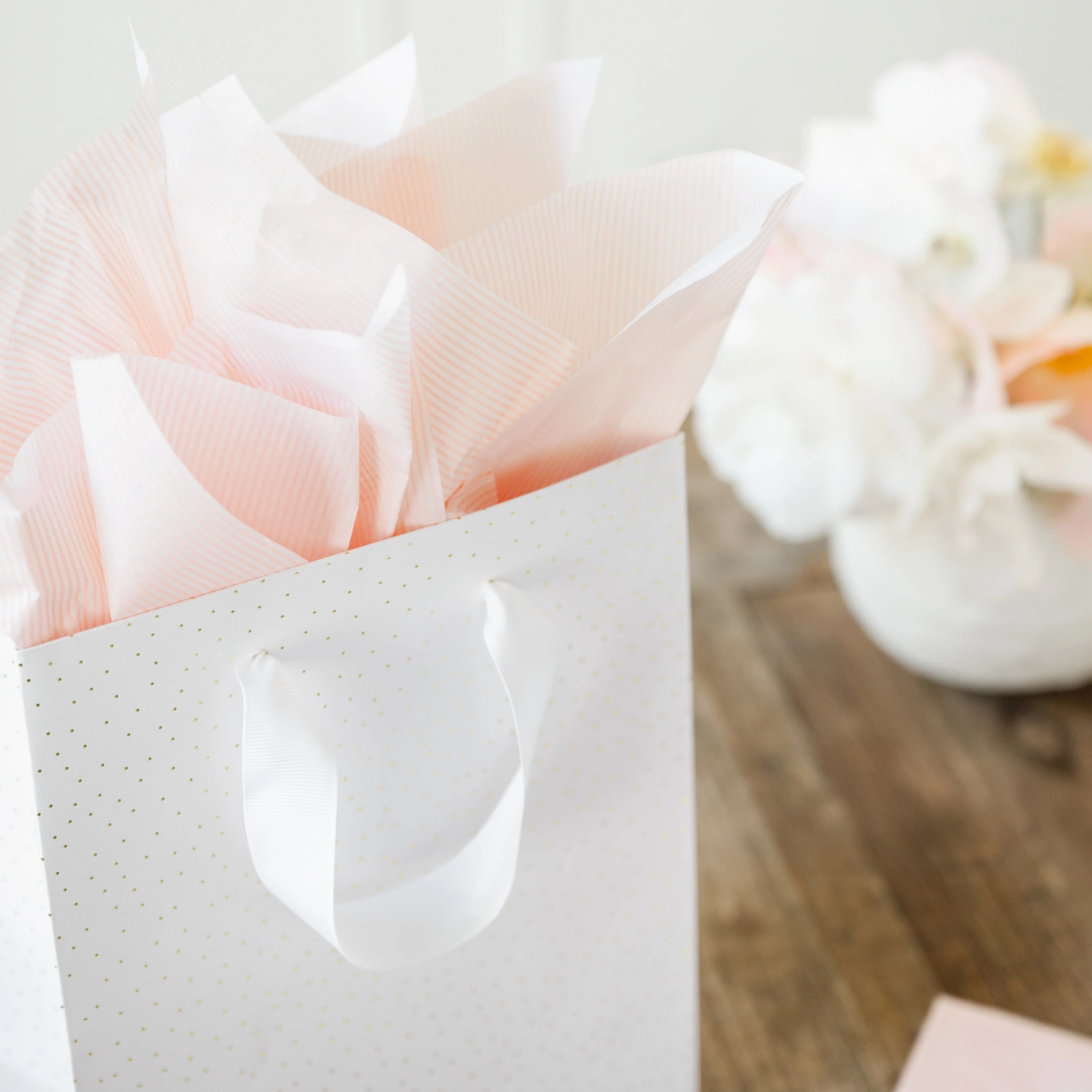 White Scallop Tissue Paper